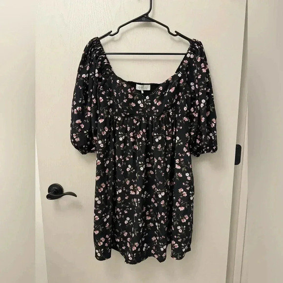 WAYF Floral Tiered Long Sleeve Black Pink Puff Sleeve Mini Dress Worn Once! - Picture 2 of 9